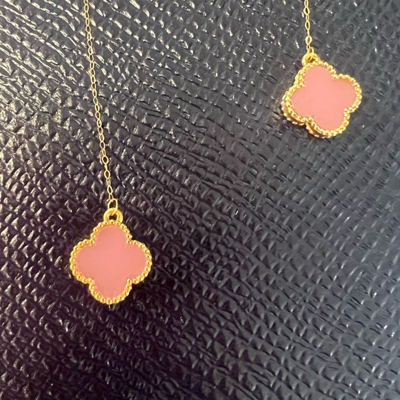 Jewelry - SOLID GOLD 18kt Threader Earrings